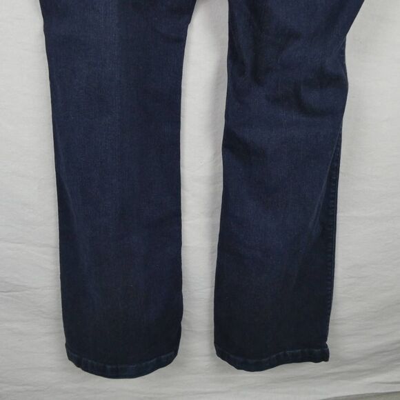 Torrid Plus Size Medium Wash Boyfriend Straight Leg Denim Blue Jeans SIze 18T - Picture 7 of 10